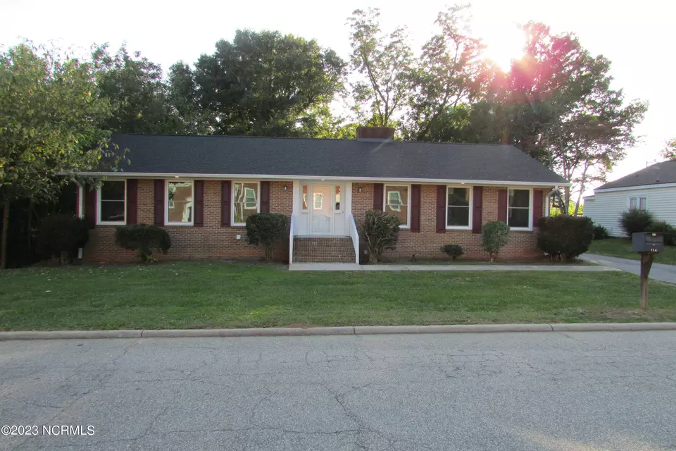 114 Eastover Ave, Clinton, NC 28328 29 Photos Movoto