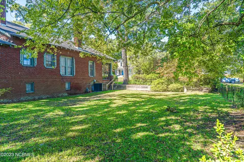 519 Champlain St, Hamlet, NC 28345 photo 5