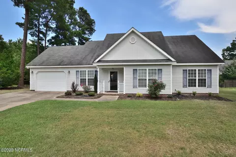 214 Windy Oak Dr, Nashville, NC 27856