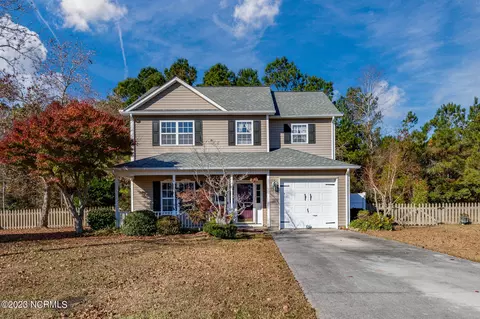 408 Mathew Andrew Ct, Swansboro, NC 28584