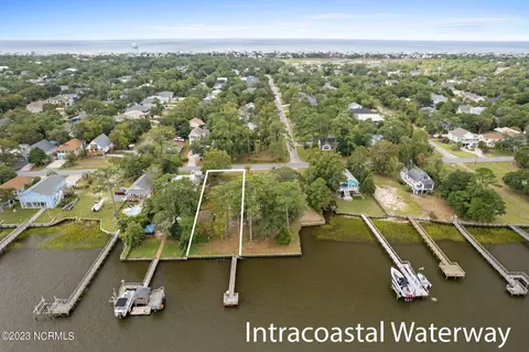 2704 E Yacht Dr, Oak Island, NC 28465