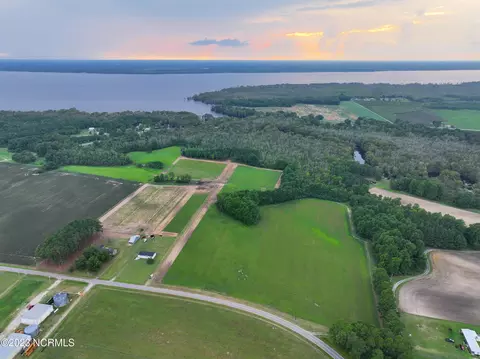 610 Chambers Ferry Rd, Edenton, NC 27932