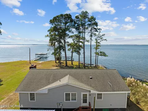283 Chambers Point Rd, Belhaven, NC 27810