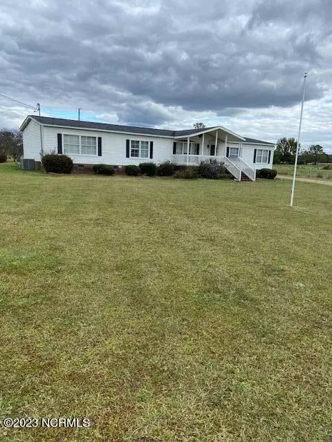 6351 Saint Rose Church Rd, Lucama, NC 27851