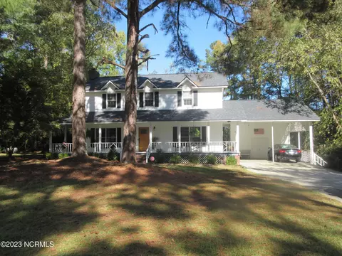 11141 Kerrimur Dr, Laurinburg, NC 28352
