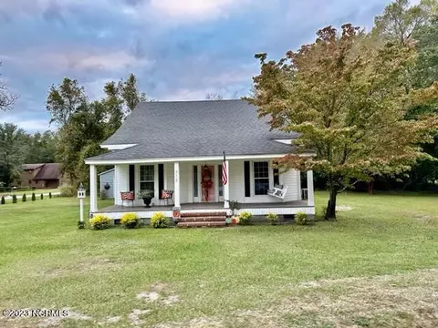 713 Conway Rd, Fair Bluff, NC 28439 photo 2