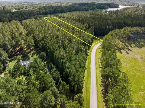 127 Antebellum Drive Dr, Havelock, NC 28532