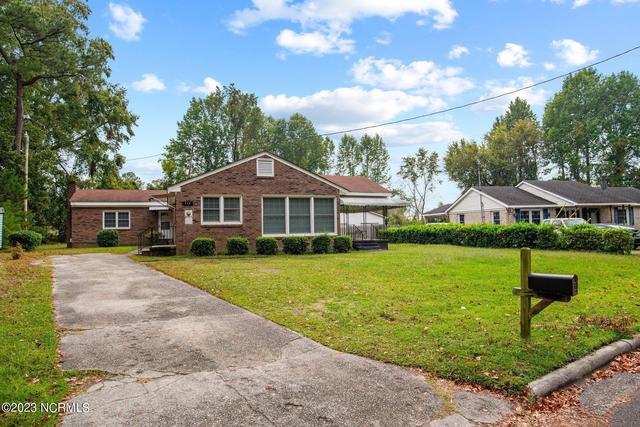 113 Woodside Rd, Greenville, NC 27834