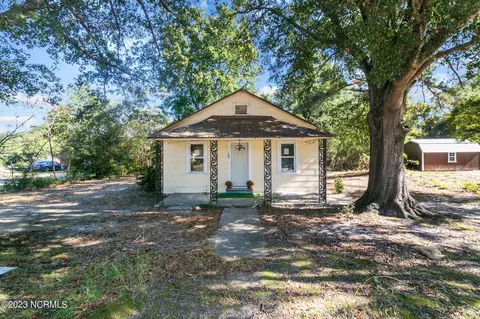 160 W 2nd St, Garland, NC 28441