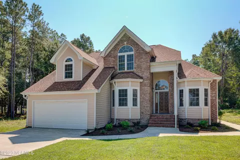 8215 Mainsail Ln, Wilmington, NC 28412