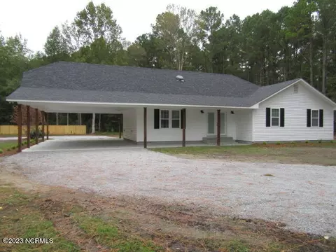 30 Scotts Store Rd, Grantsboro, NC 28529