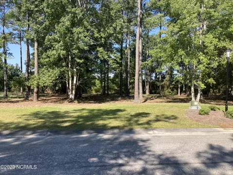 737 Highgate Pl SW, Ocean Isle Beach, NC 28469