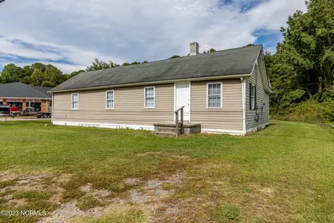 1940 N Road St, Elizabeth City, NC 27909