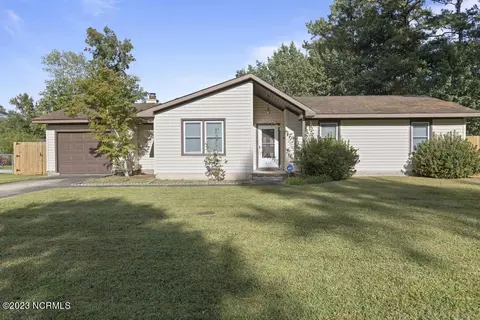 310 Luann Rd, Jacksonville, NC 28540