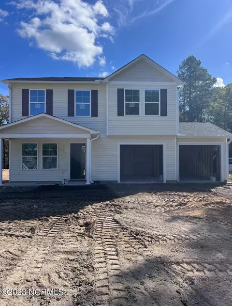 647 Lakerun Dr, Bunnlevel, NC 28323