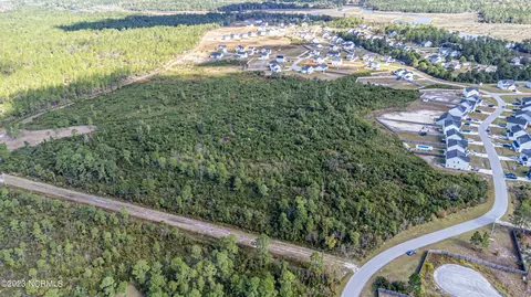 401 Elgin Rd, Hubert, NC 28539