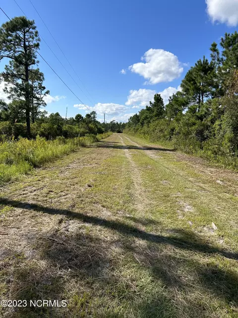 401 Elgin Rd, Hubert, NC 28539 photo 10
