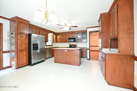 108 Chris St, Mount Olive, NC 28365 photo 12