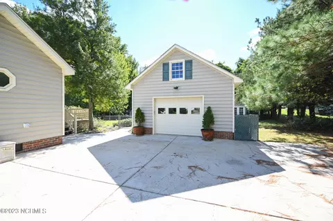 108 Chris St, Mount Olive, NC 28365 photo 38