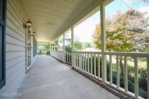 108 Chris St, Mount Olive, NC 28365 photo 7