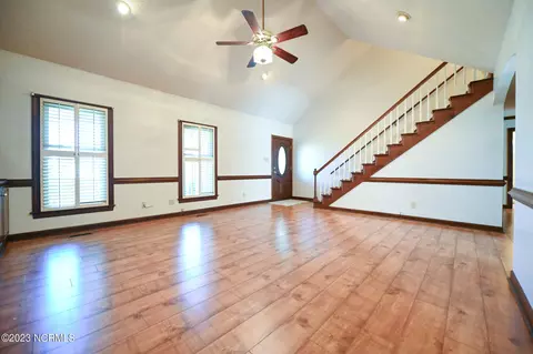 108 Chris St, Mount Olive, NC 28365 photo 10