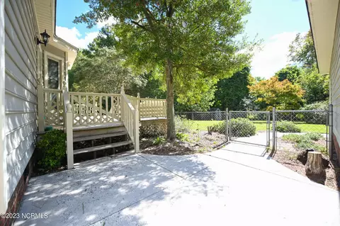 108 Chris St, Mount Olive, NC 28365 photo 39