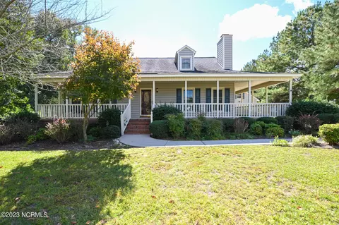 108 Chris St, Mount Olive, NC 28365 photo 5