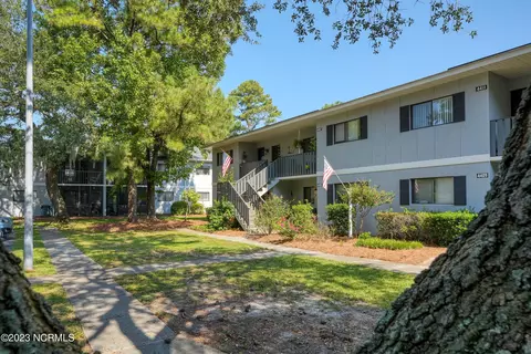 4403 Holly Tree Rd, Wilmington, NC 28412