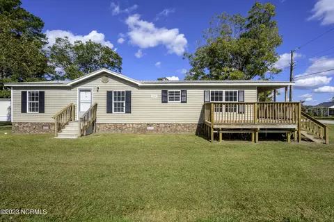 227 N Main St, Dover, NC 28526