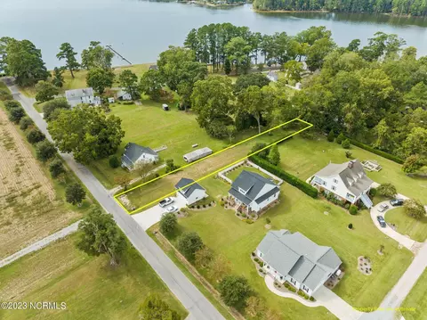 223 S King St, Bath, NC 27808 photo 3