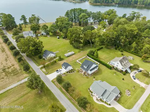 223 S King St, Bath, NC 27808 photo 4