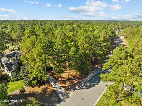 343 Meyer Farm Dr, Pinehurst, NC 28374 photo 3