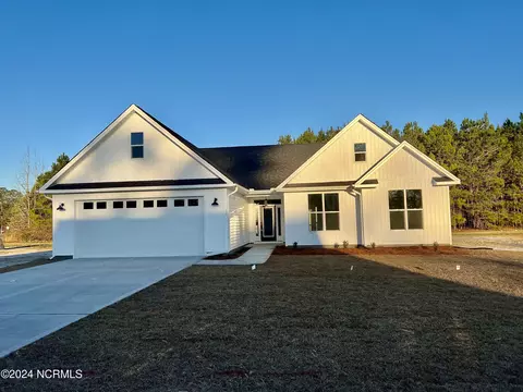 31 Crowley Ln, Burgaw, NC 28425