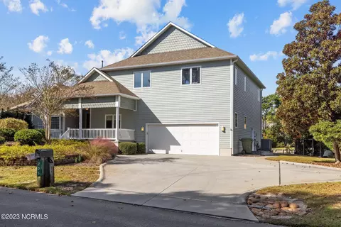 Exterior - 205 Windjammer E, Emerald Isle, NC 28594 photo 9 of 12