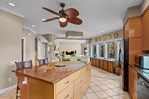 Kitchen - 205 Windjammer E, Emerald Isle, NC 28594 photo 4 of 4