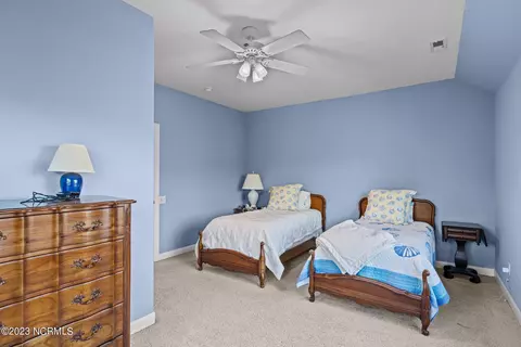 Bedroom - 205 Windjammer E, Emerald Isle, NC 28594 photo 5 of 7