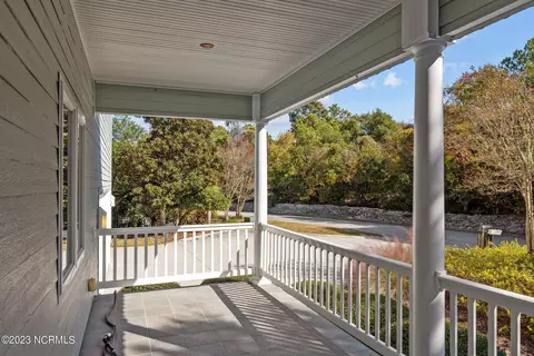 Exterior - 205 Windjammer E, Emerald Isle, NC 28594 photo 7 of 12