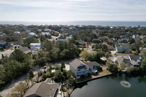 View/Area - 205 Windjammer E, Emerald Isle, NC 28594 photo 4 of 12