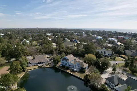 View/Area - 205 Windjammer E, Emerald Isle, NC 28594 photo 6 of 12