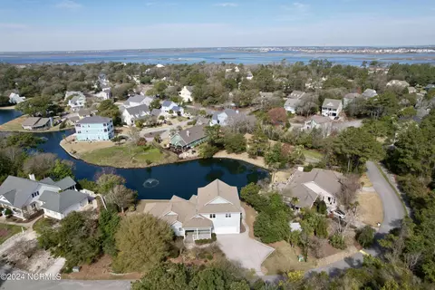 View/Area - 205 Windjammer E, Emerald Isle, NC 28594 photo 7 of 12