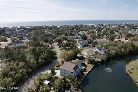 View/Area - 205 Windjammer E, Emerald Isle, NC 28594 photo 3 of 12