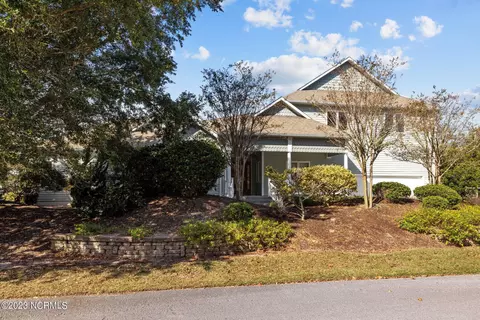 Exterior - 205 Windjammer E, Emerald Isle, NC 28594 photo 5 of 12
