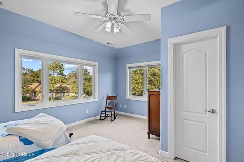 Bedroom - 205 Windjammer E, Emerald Isle, NC 28594 photo 6 of 7
