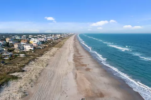 View/Area - 205 Windjammer E, Emerald Isle, NC 28594 photo 11 of 12