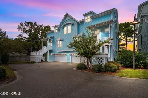 518 Spencer Farlow Dr #3, Carolina Beach, NC 28428