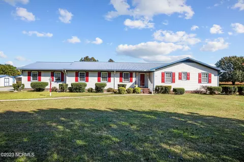 465 E Hanrahan Rd, Grifton, NC 28530