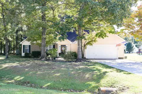 200 Worthington Pl, Jacksonville, NC 28546