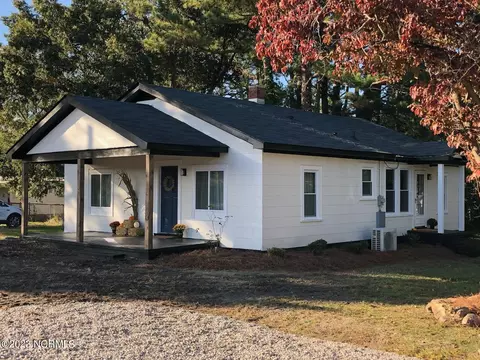678 Old White Oak Rd, Nashville, NC 27856