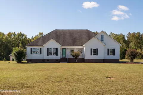 2326 Seneca Dr, Greenville, NC 27858