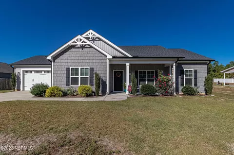 109 Rolling Knoll Ct, Dudley, NC 28333
